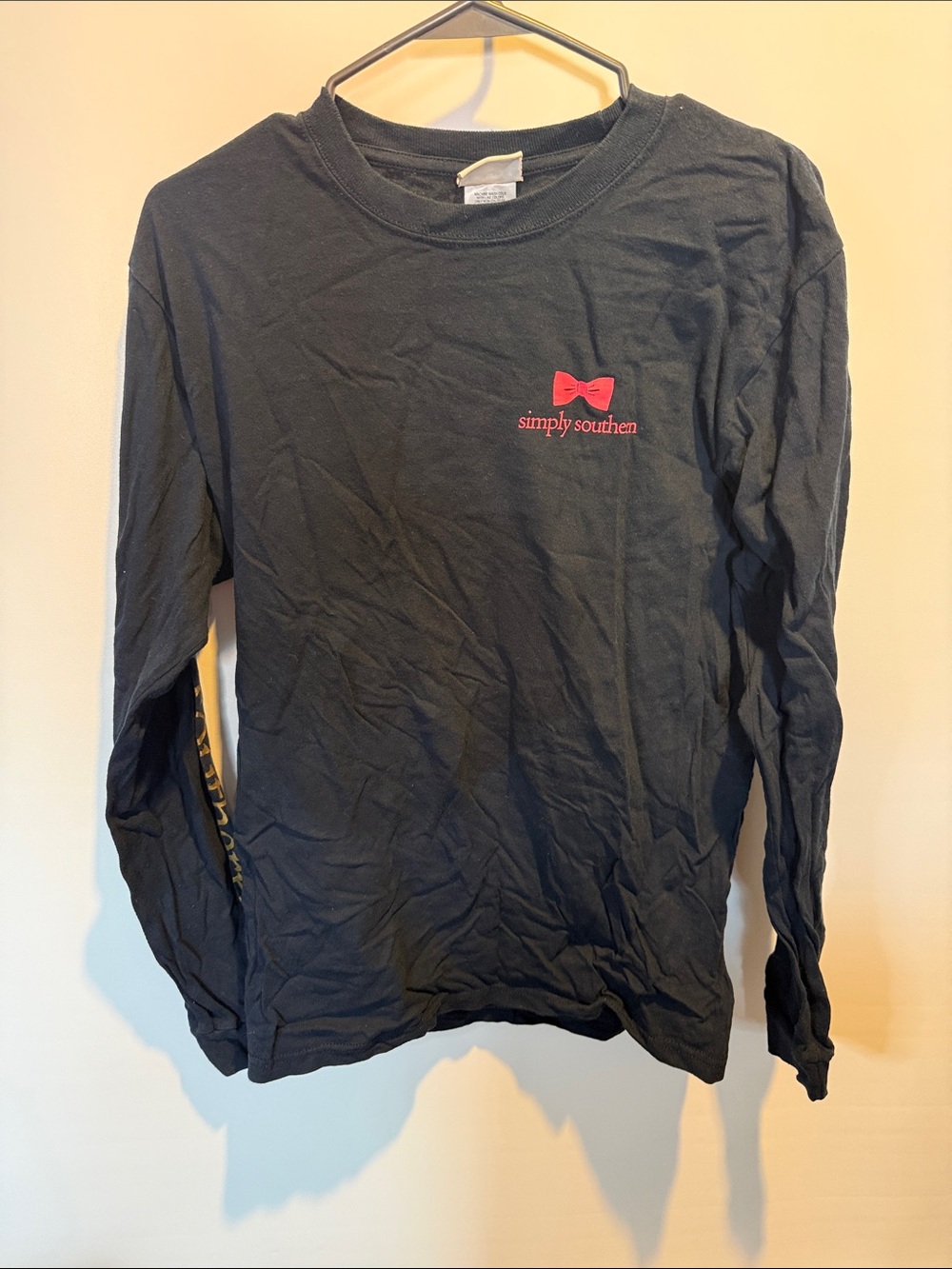 Simply Southern Navy Long Sleeve Tee with Red Bow Logo Size: M
